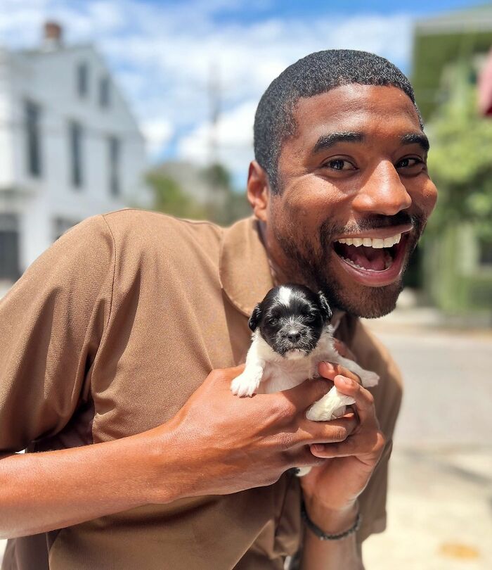 UPS Delivery Man Makes A Point Of Greeting Every Dog He Encounters (New Pics)