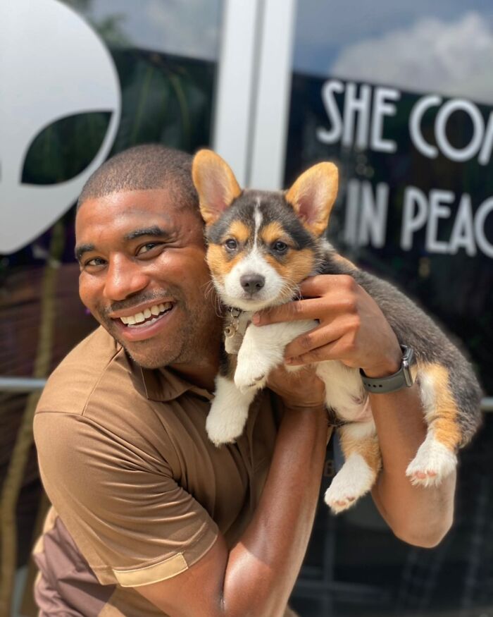 UPS Delivery Man Makes A Point Of Greeting Every Dog He Encounters (New Pics)