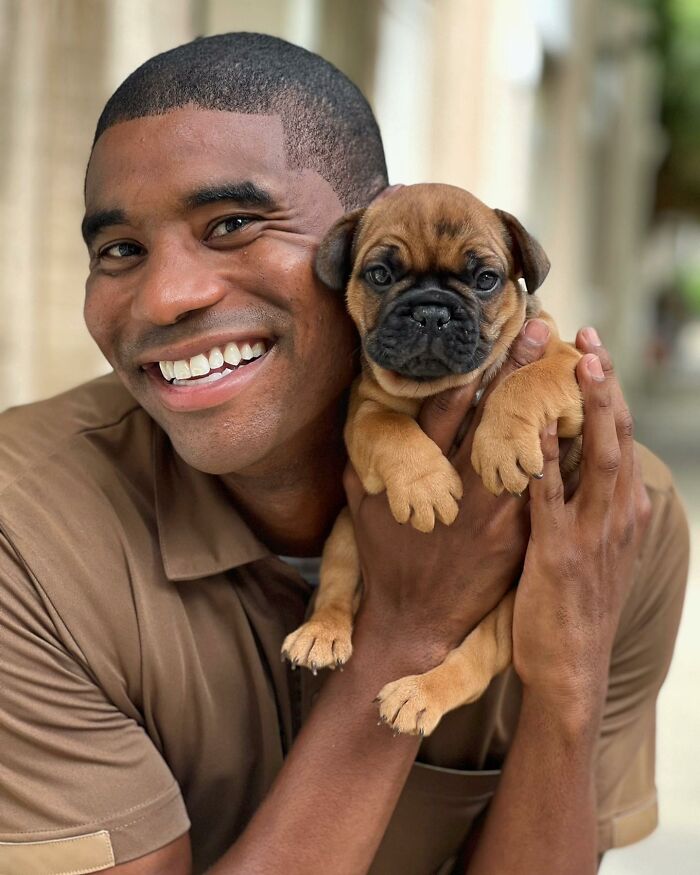 UPS Delivery Man Makes A Point Of Greeting Every Dog He Encounters (New Pics)