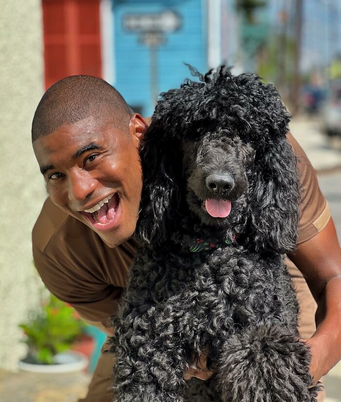 UPS Delivery Man Makes A Point Of Greeting Every Dog He Encounters (New Pics)