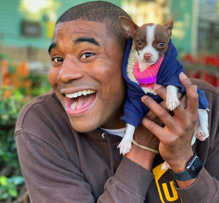 UPS Delivery Man Makes A Point Of Greeting Every Dog He Encounters (New Pics)