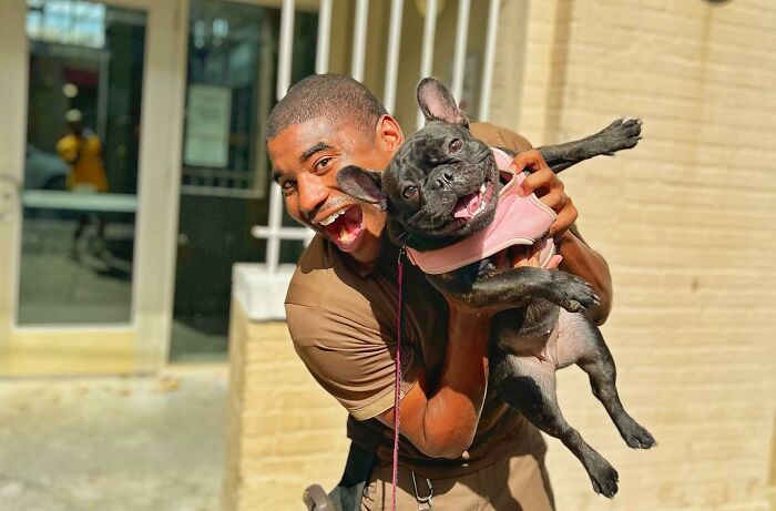 UPS Delivery Man Makes A Point Of Greeting Every Dog He Encounters (New Pics)