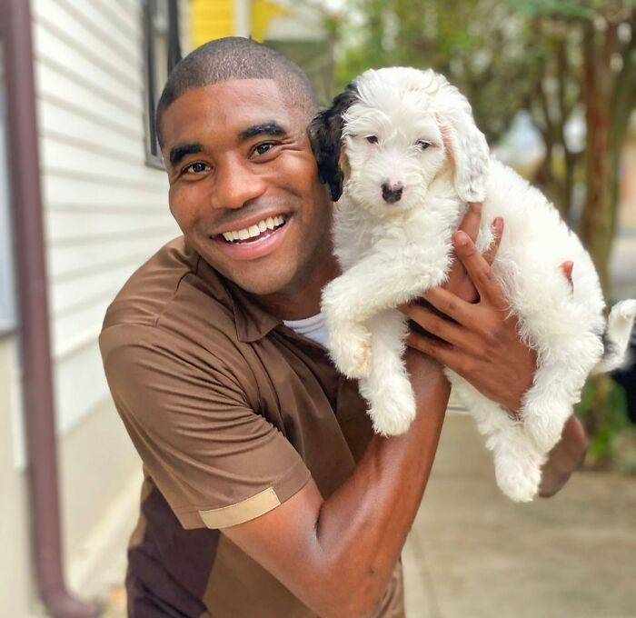 UPS Delivery Man Makes A Point Of Greeting Every Dog He Encounters (New Pics)